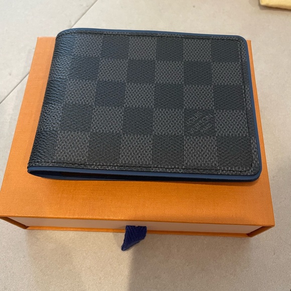 Louis Vuitton Multiple Wallet in Damier Graphite Canvas & Blue Leather - Picture 2 of 7